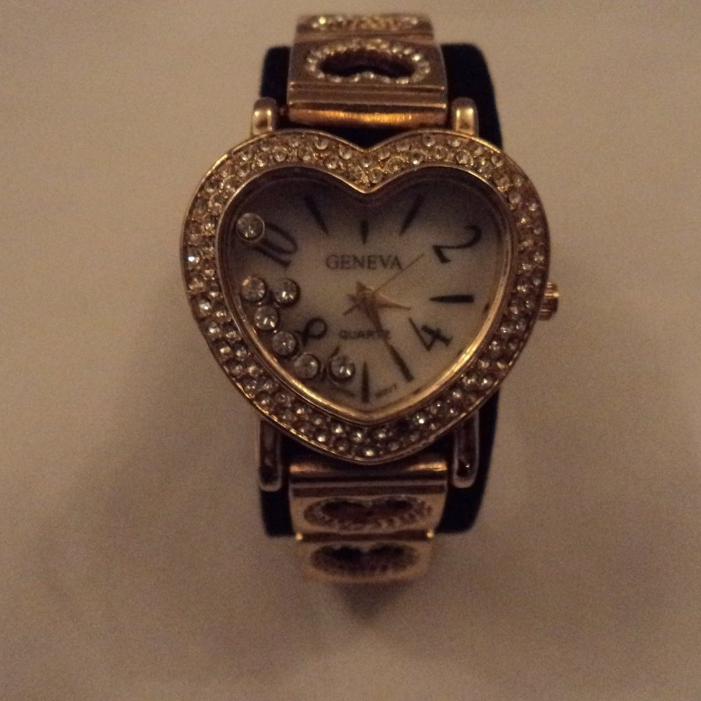 Geneva heart shape ladies wristwatch
